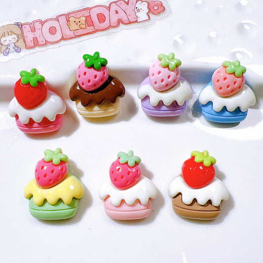 （5pic for 1bag）Cutie strawberry cake diy resin charms （pack offline）