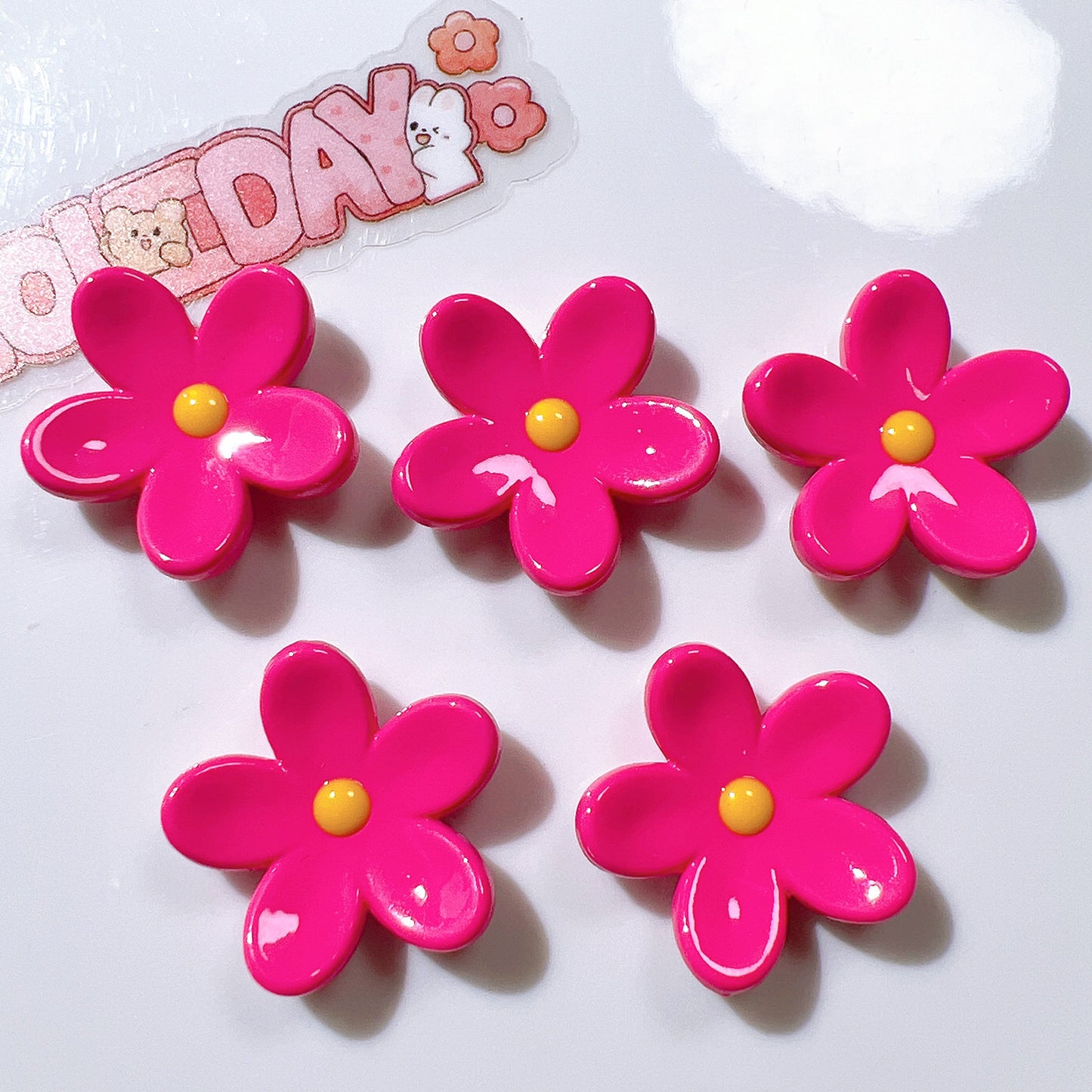 (5pic for 1 Bag) Cute Raised Edge Flowers DIY Resin Charms   (Pack Offline)