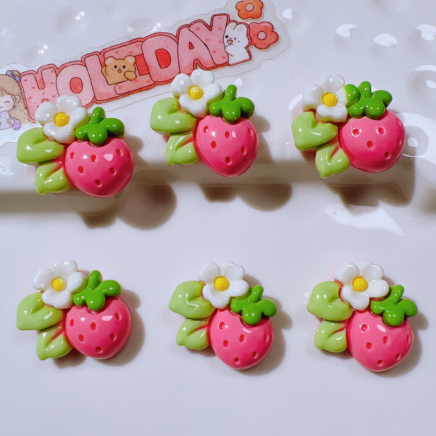 （5pic for 1bag）Cutie small  strawberry diy resin charmss（pack offline）