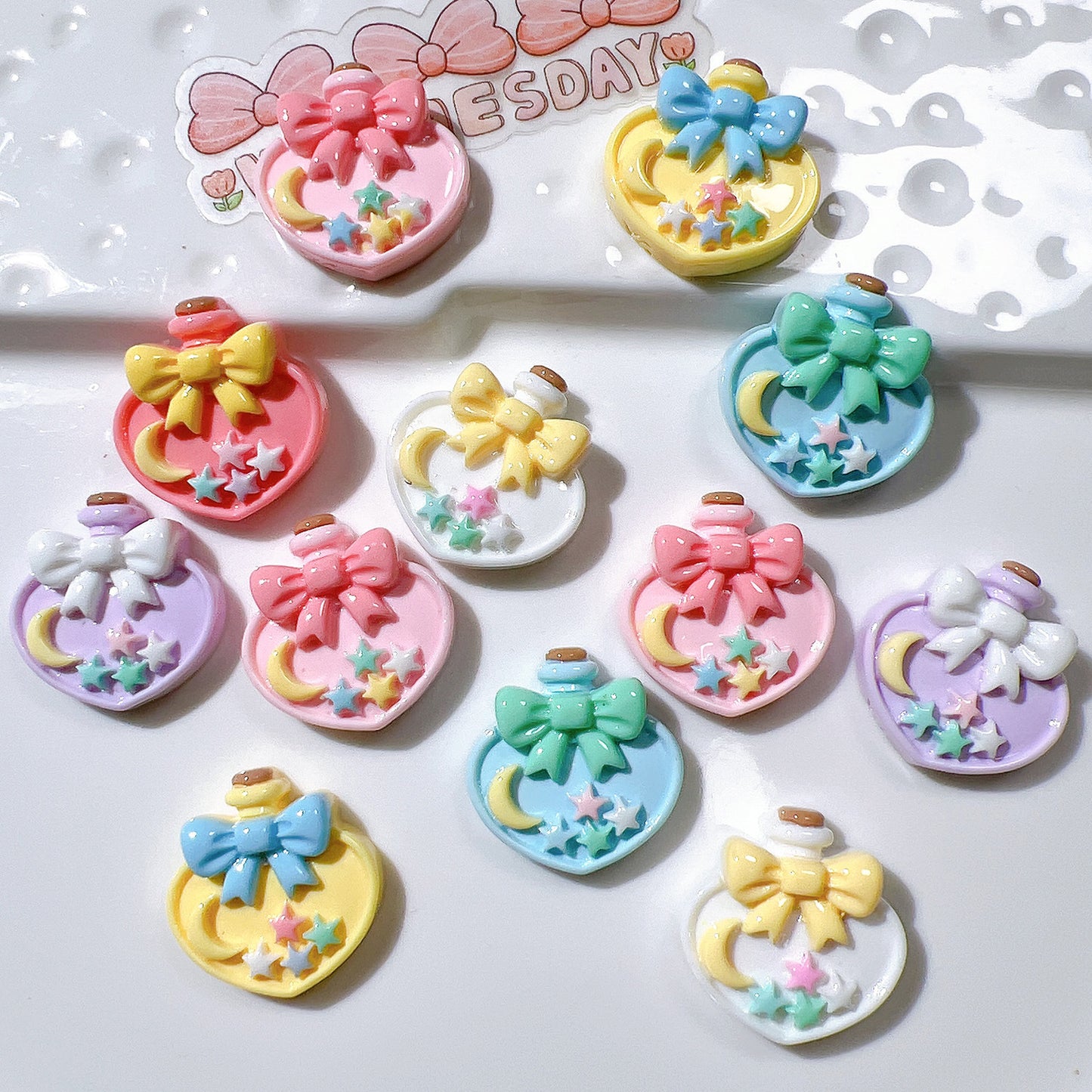 (5pic for 1 Bag) Cute Love Wish Bottle DIY Resin Charms  (Pack Offline)