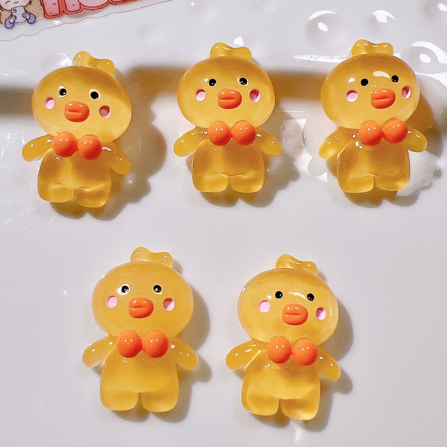 (5pic for 1 Bag) Cute Night Glowing Bunny Bear DIY Resin Charms  (Pack Offline)