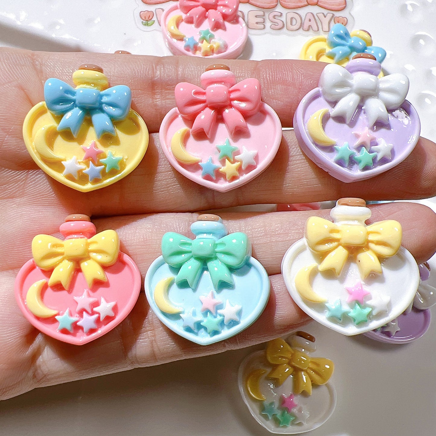 (5pic for 1 Bag) Cute Love Wish Bottle DIY Resin Charms  (Pack Offline)