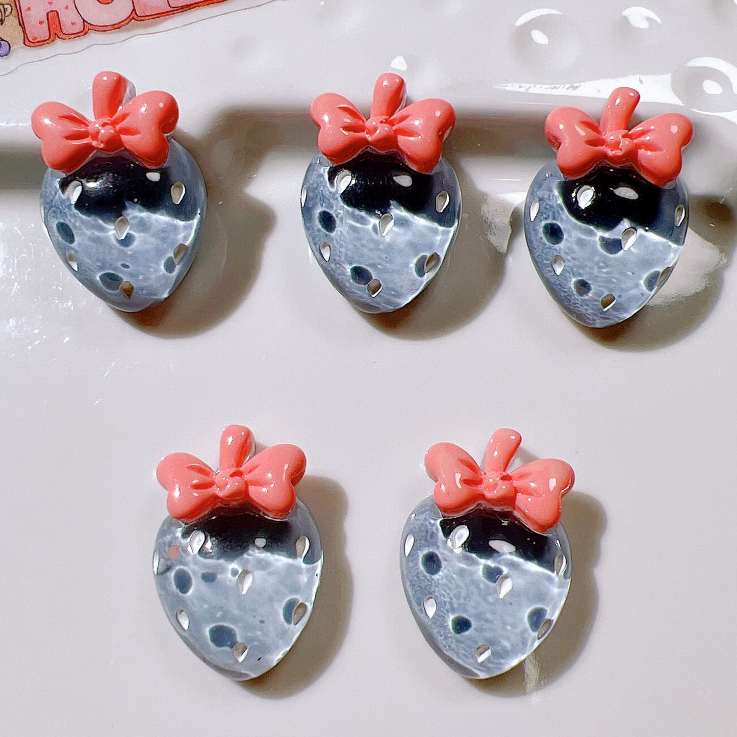 （5pic for 1bag）Cutie Transparent Strawberry  Diy Resin Charms （pack Offline）