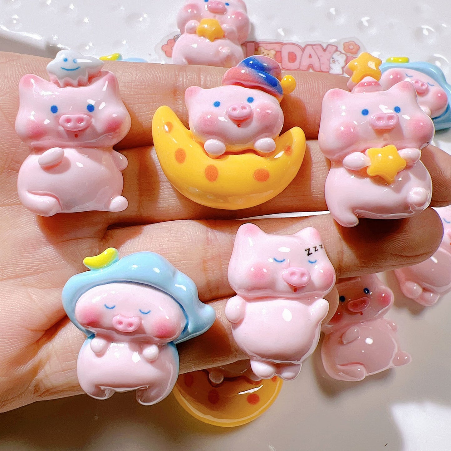 (5pic for 1 Bag)cutie Moon Pig Diy Resin Charms  (Pack Offline)