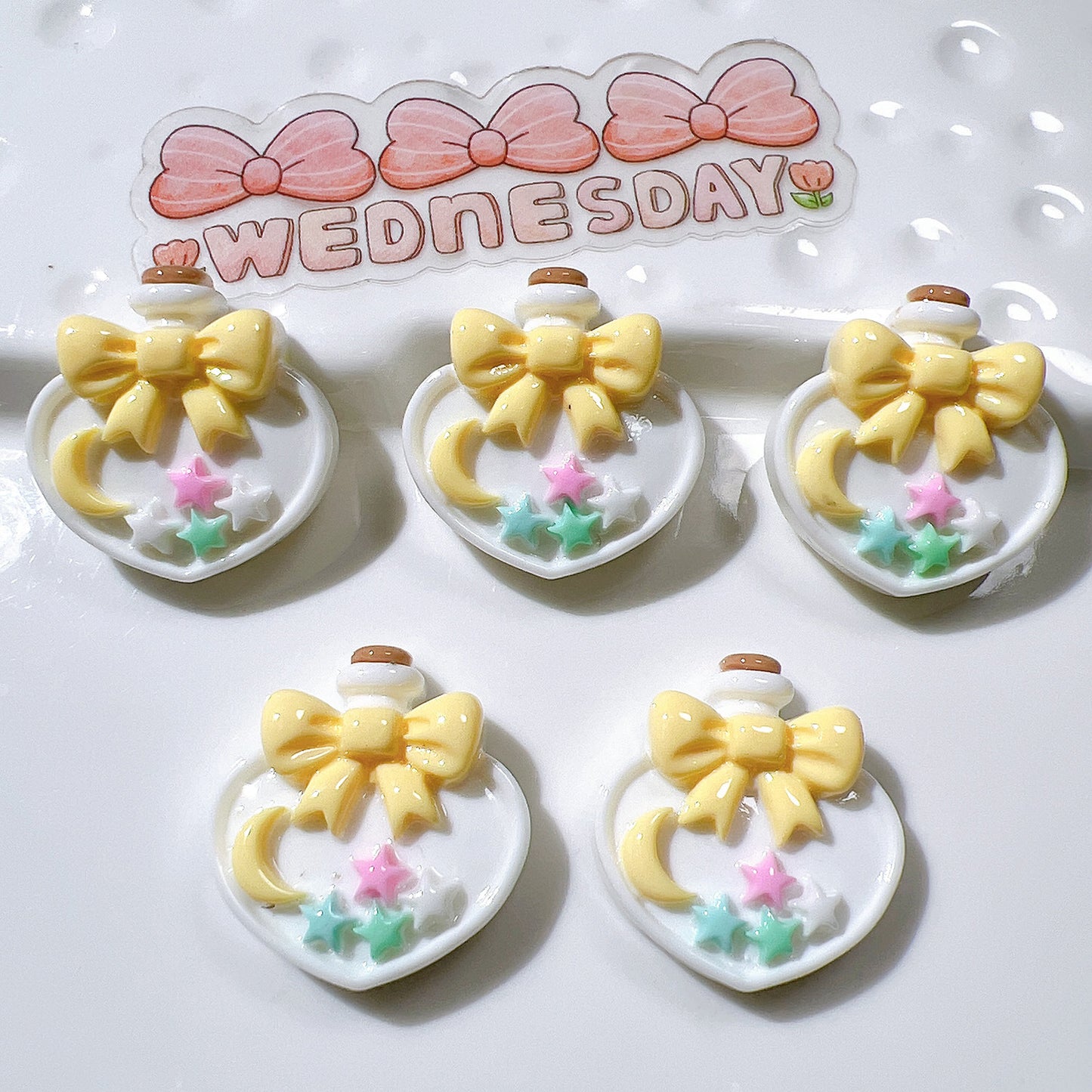 (5pic for 1 Bag) Cute Love Wish Bottle DIY Resin Charms  (Pack Offline)