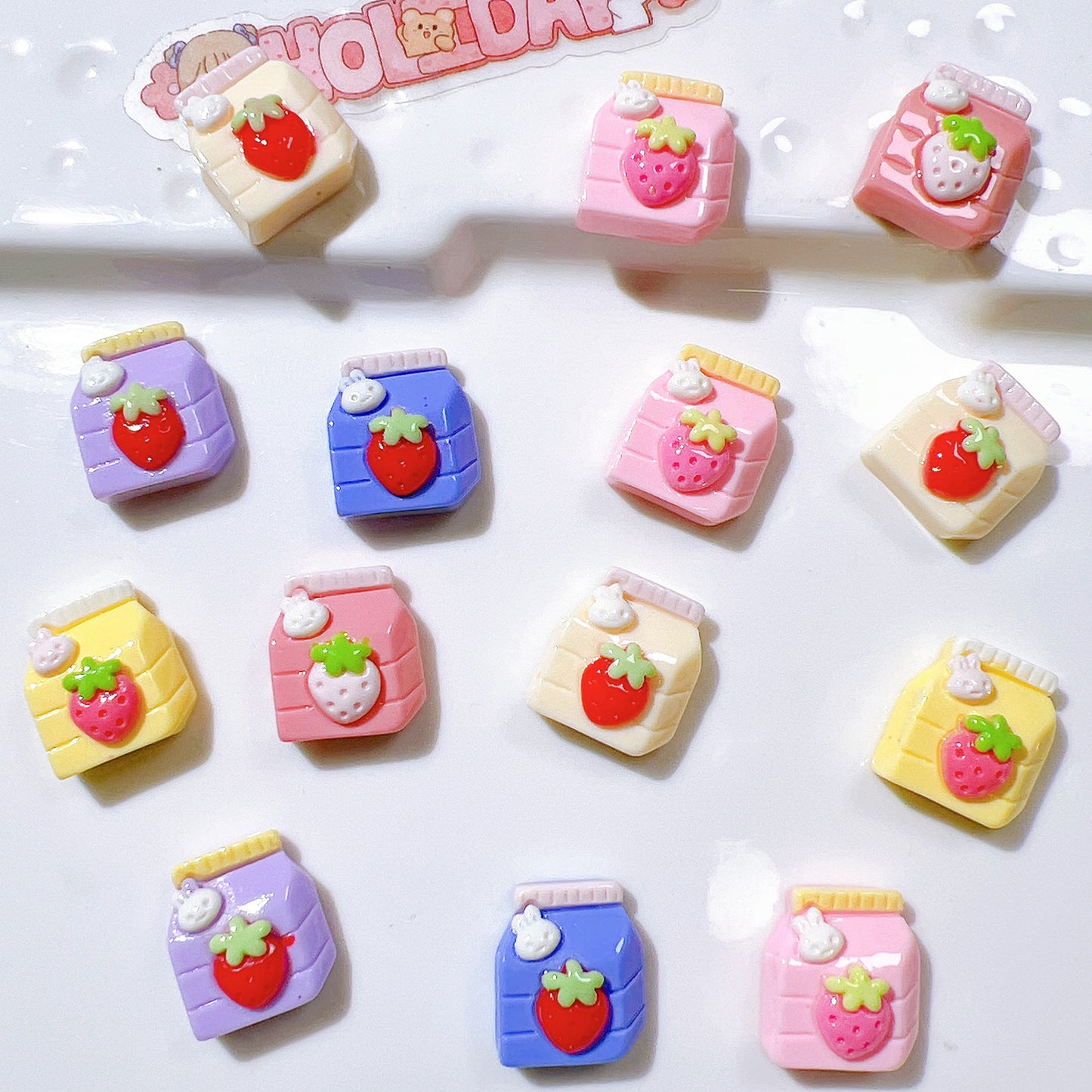 （5pic for1bag）Cutie small strawberry beverage bottle resin charms （pack offline）